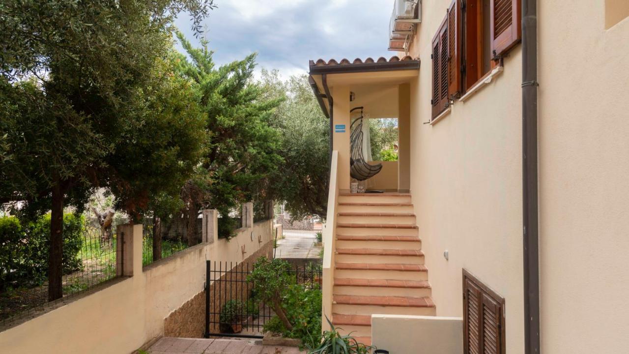 Ferienwohnung Welcomely - The Butterfly House Cala Gonone Exterior foto