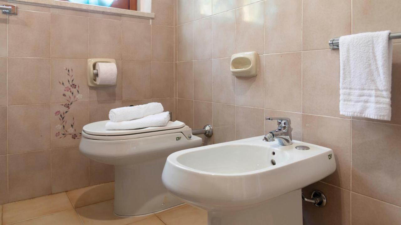 Ferienwohnung Welcomely - The Butterfly House Cala Gonone Exterior foto